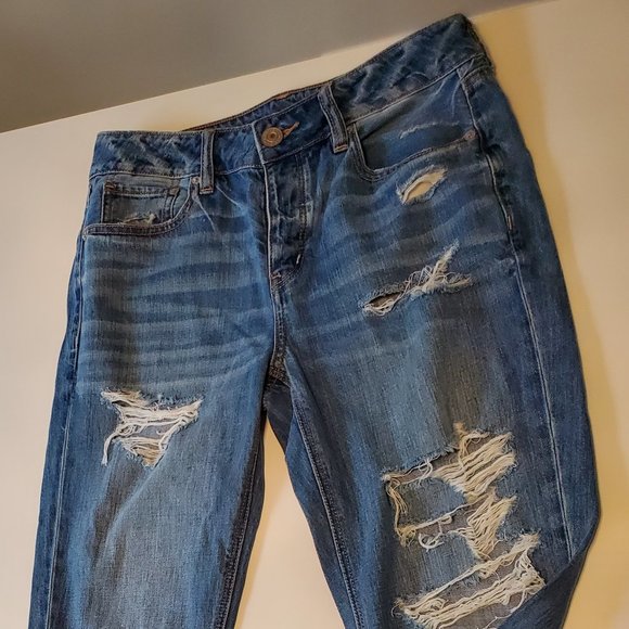 NWT: American Eagle Tom Girl Jeans - Size 2 26W - Picture 1 of 3